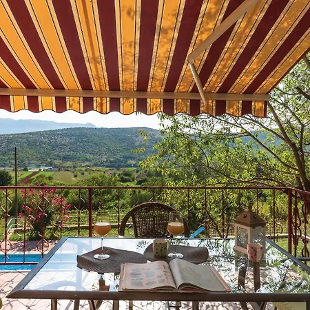 Σπίτι διακοπών 11 *