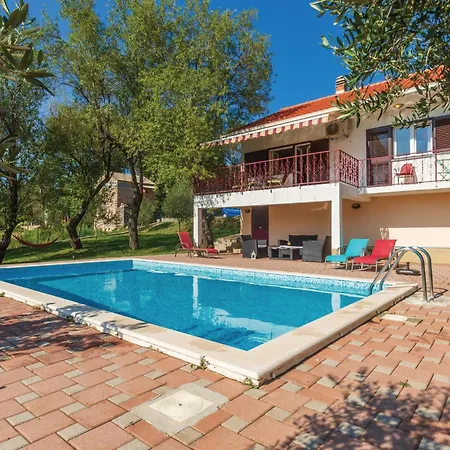 11 Σπίτι διακοπών *