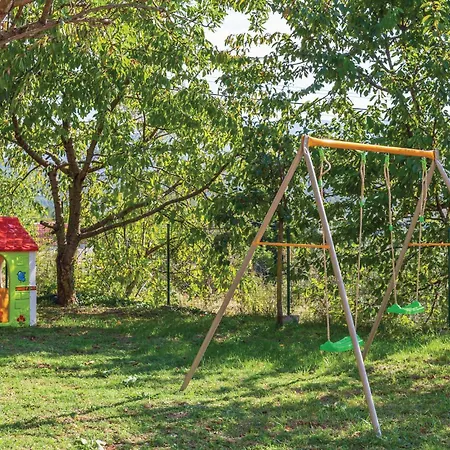 3 Bedroom Beautiful In بيت للعطل *