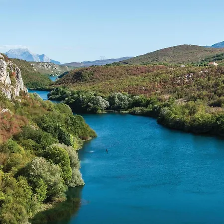 بيت للعطل 11 Vojnic Sinjski